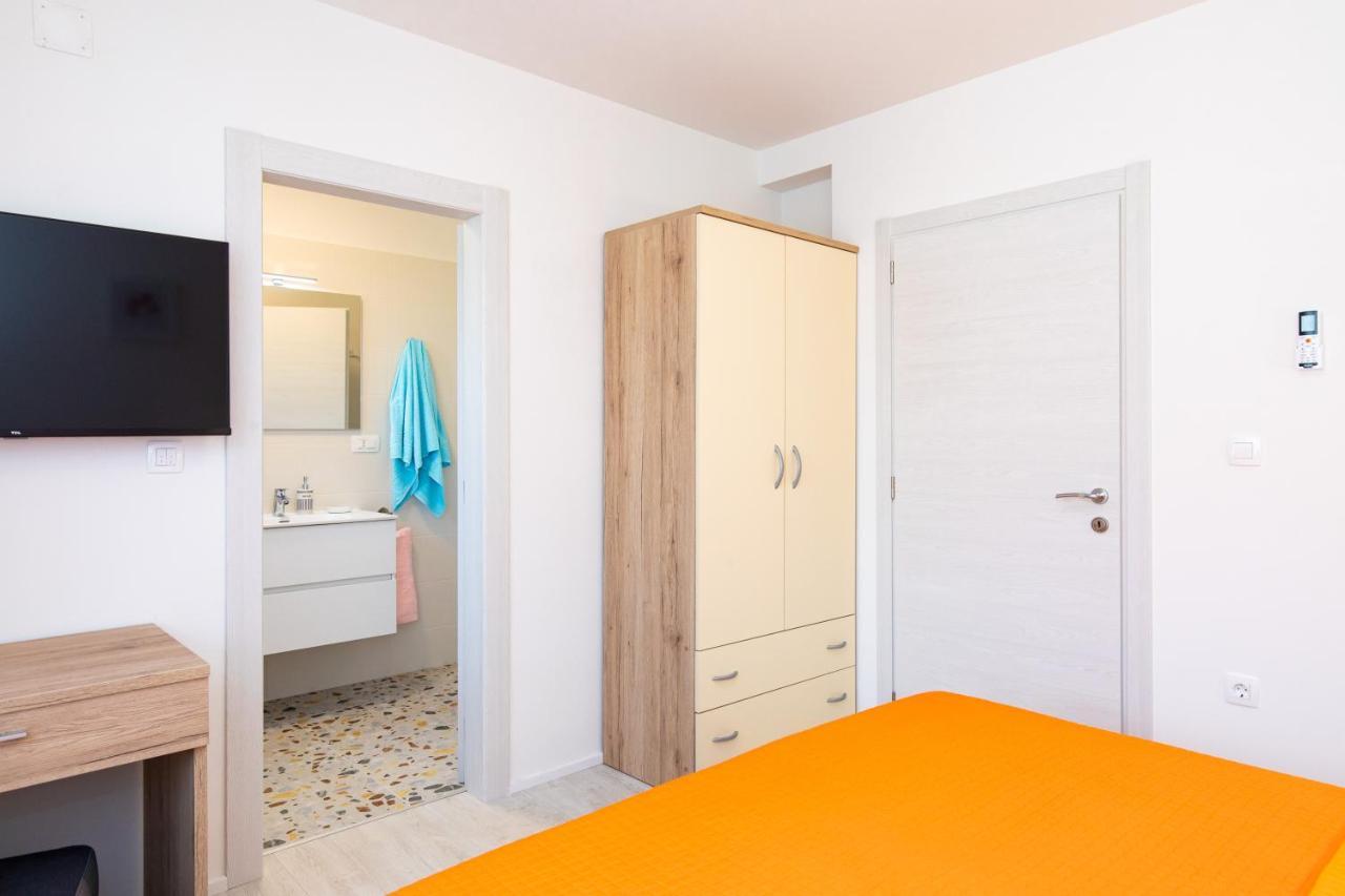 Apartman Ivona U Prizemlju Malinska Exterior photo